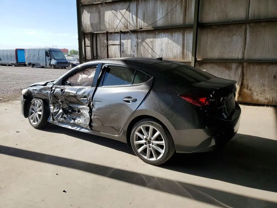 2017 MAZDA 3 TOURING  