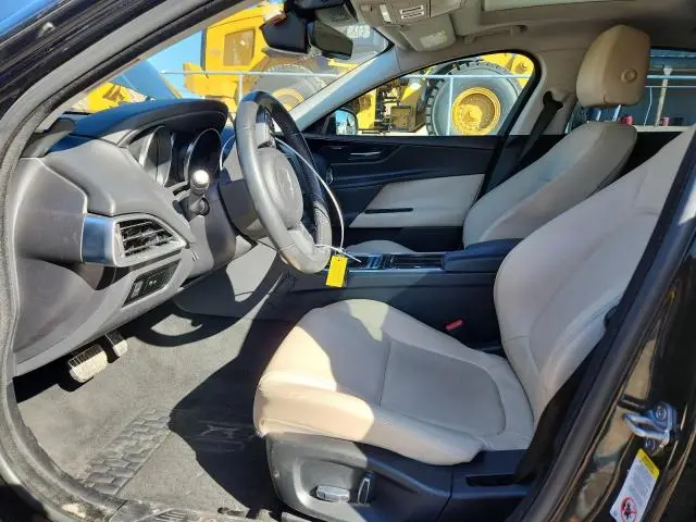 2019 JAGUAR XE PREMIUM  