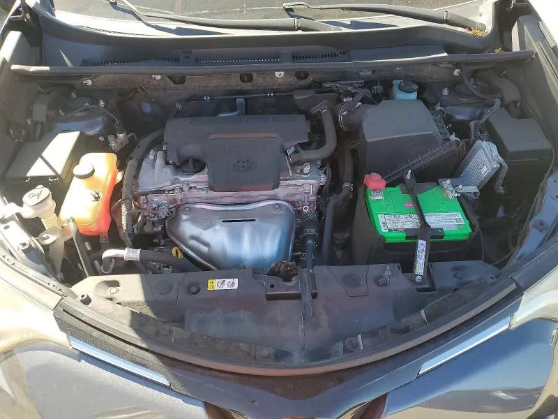 2018 TOYOTA RAV4 XLE  