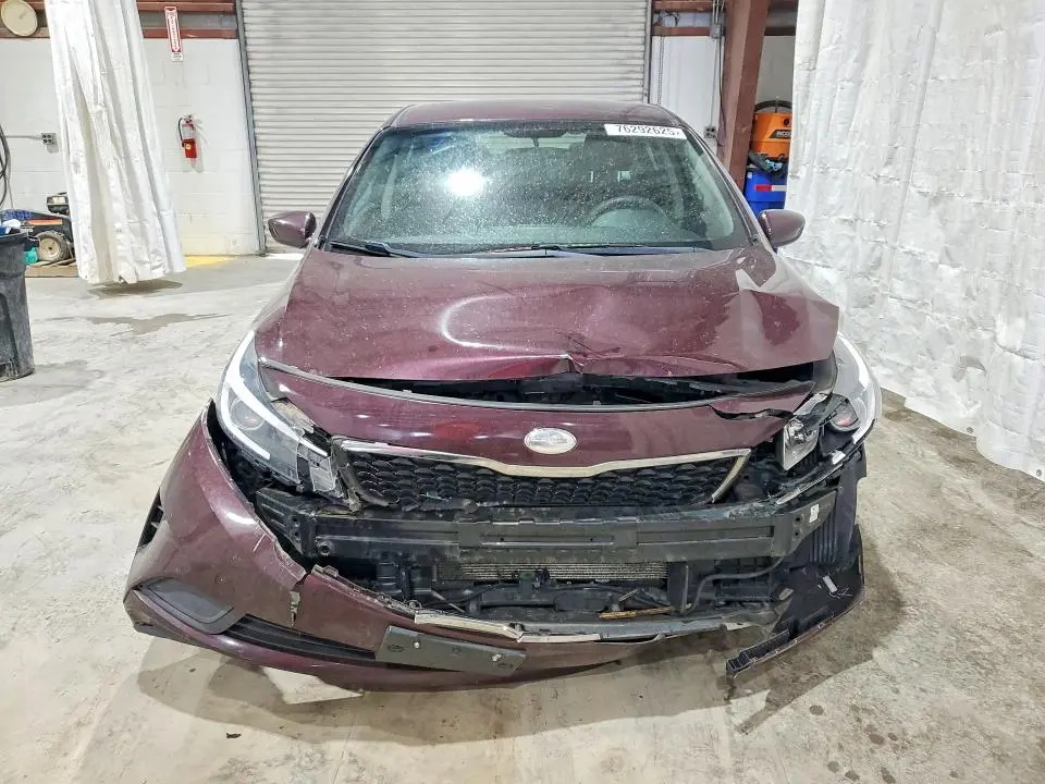 2017 KIA FORTE LX  