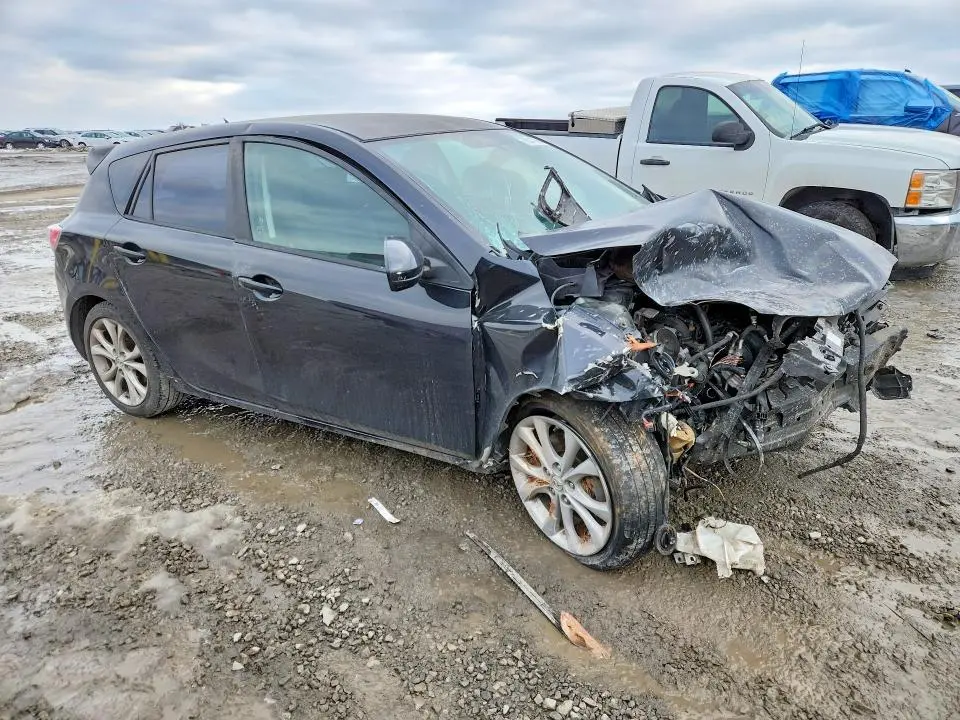2010 MAZDA 3 S  
