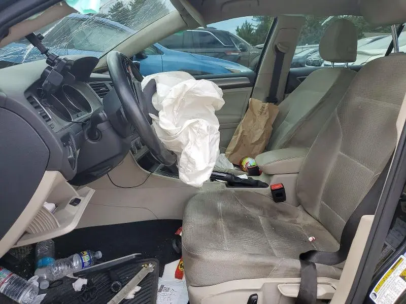 2016 VOLKSWAGEN GOLF S  
