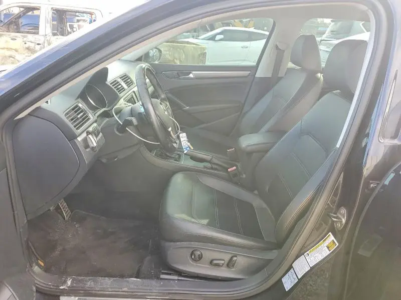 2017 VOLKSWAGEN PASSAT R-LINE  