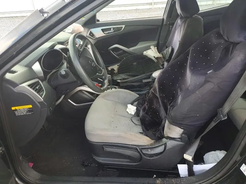 2013 HYUNDAI VELOSTER BASE  