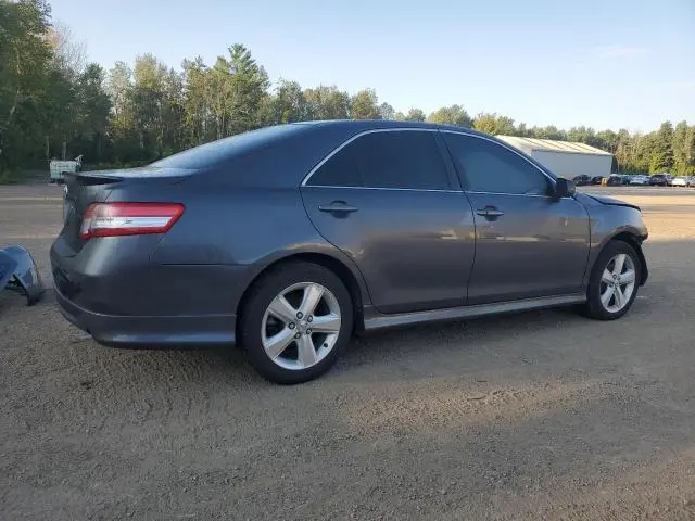 2011 TOYOTA CAMRY SE