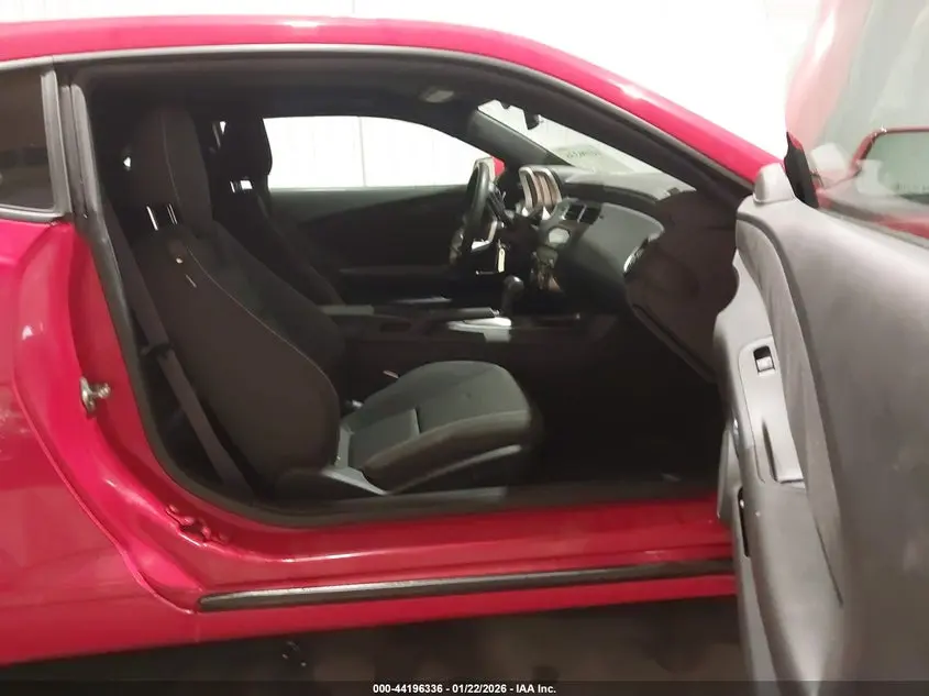 2011 CHEVROLET CAMARO 1LT