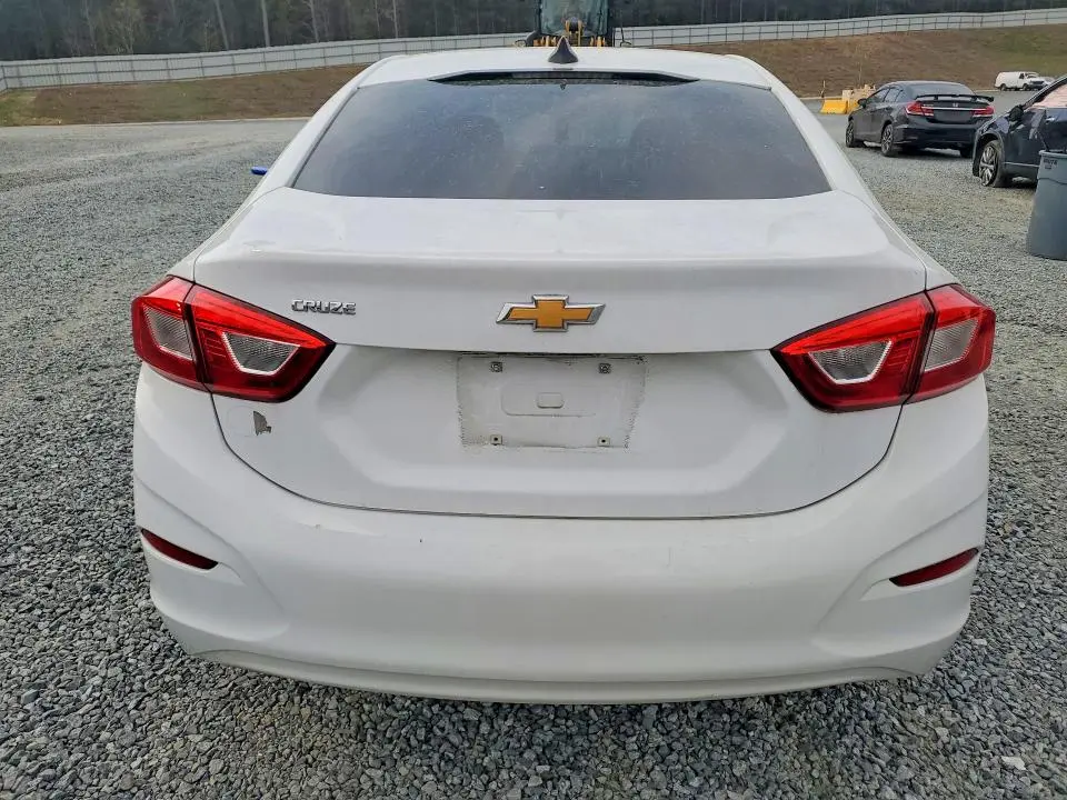 2019 CHEVROLET CRUZE LS  