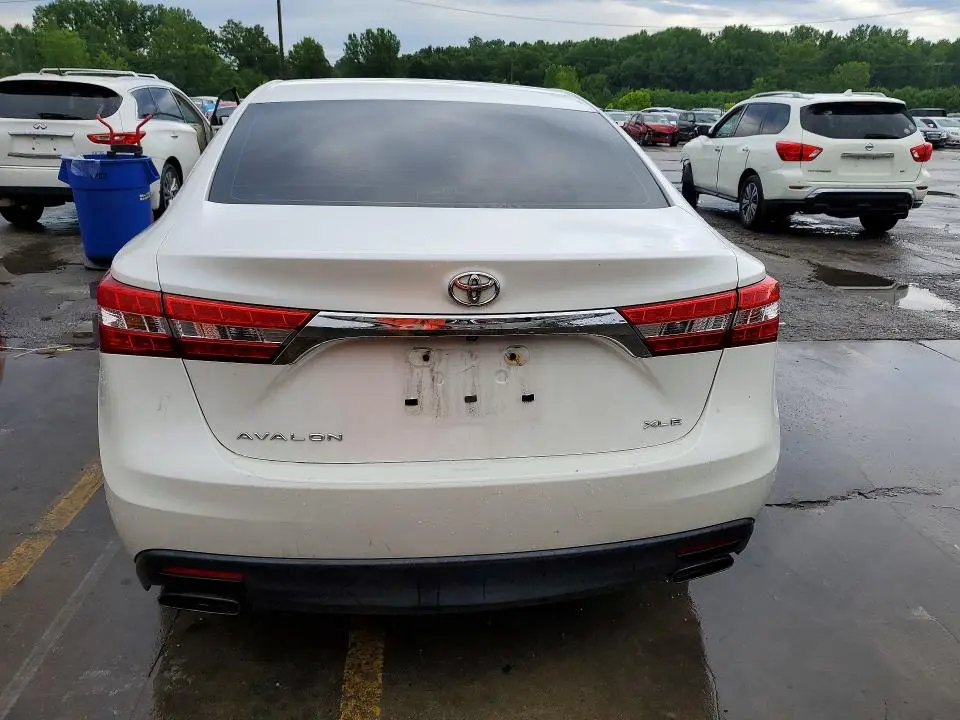 2013 TOYOTA AVALON   