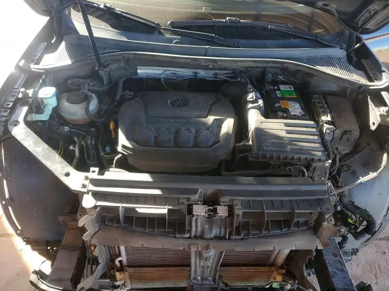 2020 VOLKSWAGEN TIGUAN SE  