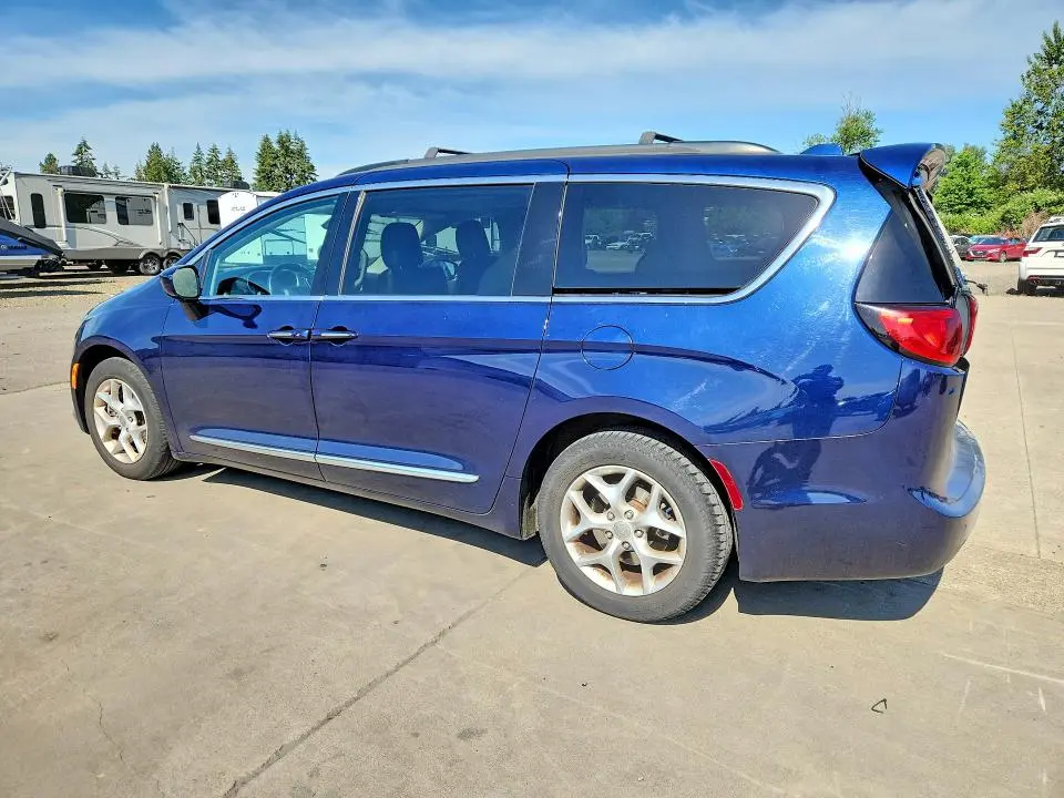 2017 CHRYSLER PACIFICA TOURING L  