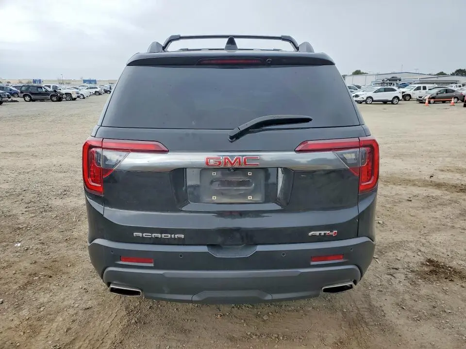 2021 GMC ACADIA AT4  
