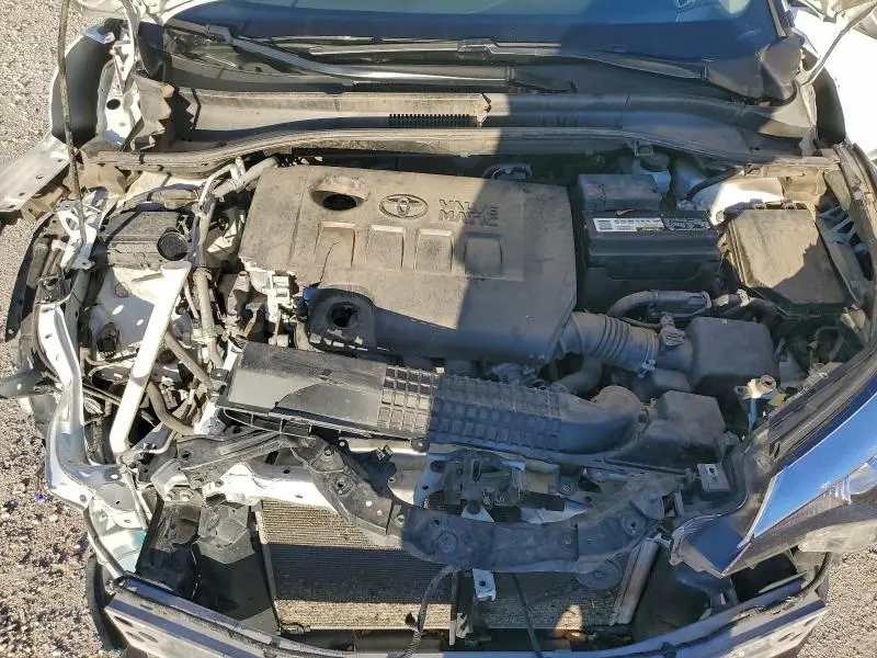 2020 TOYOTA C-HR XLE  