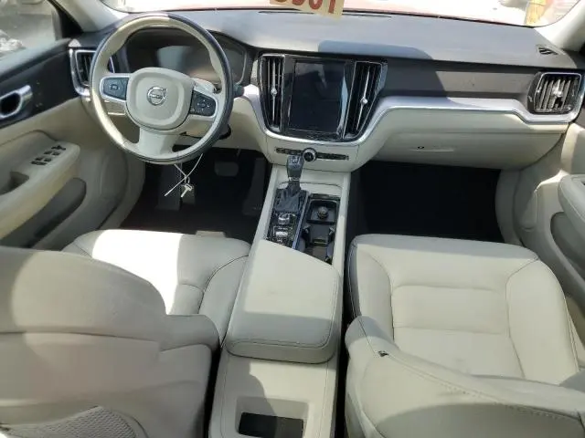2020 VOLVO S60 T6 MOMENTUM  