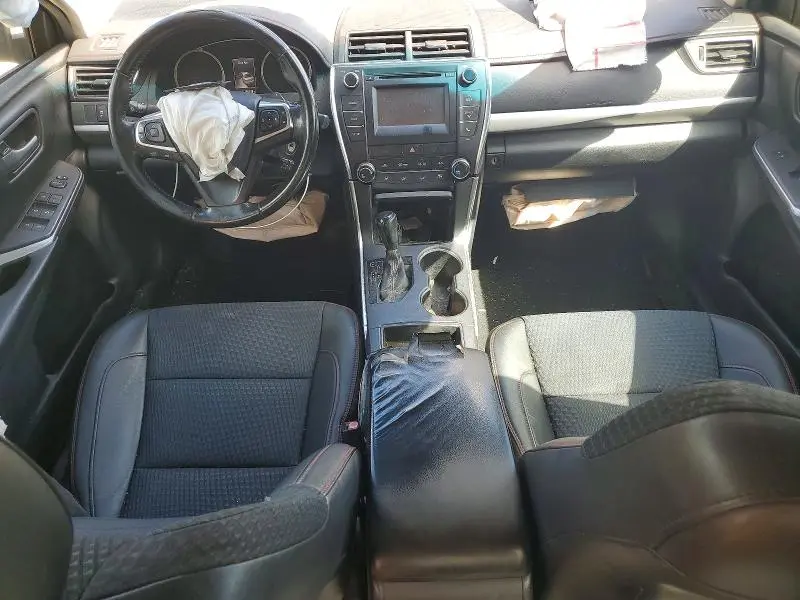 2015 TOYOTA CAMRY SE  