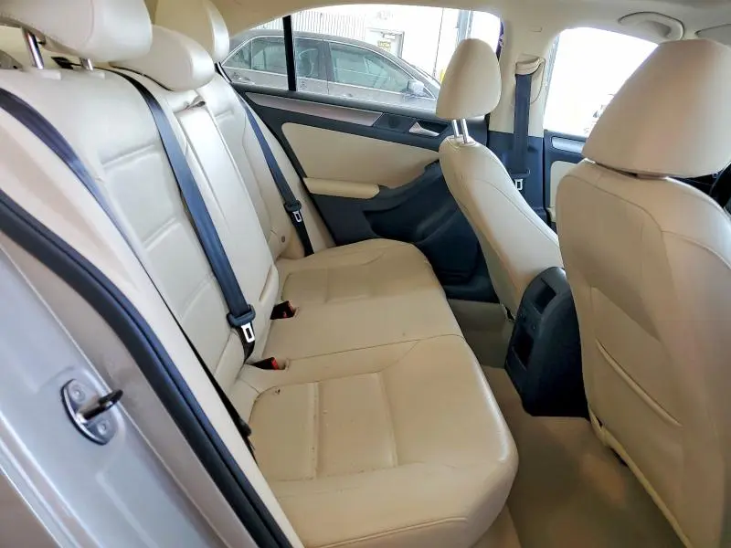 2013 VOLKSWAGEN JETTA TDI  