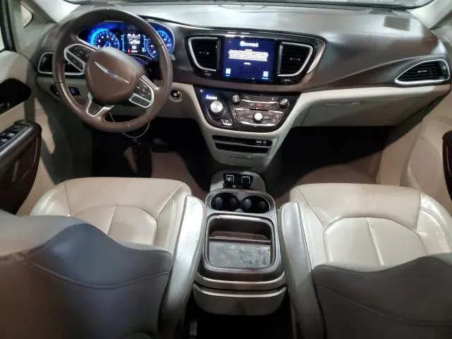 2017 CHRYSLER PACIFICA TOURING L  