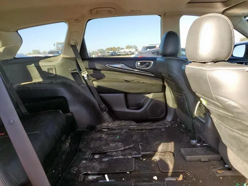 2019 INFINITI QX60 LUXE  