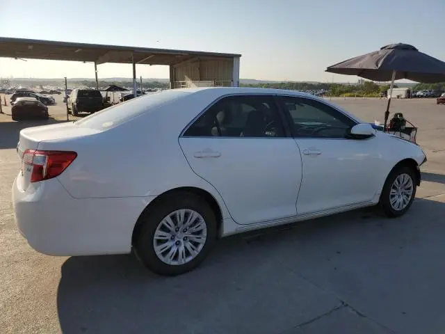 2012 TOYOTA CAMRY LE  