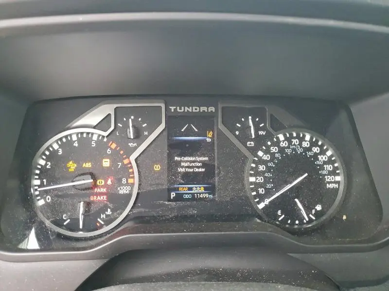 2024 TOYOTA TUNDRA CREWMAX SR  