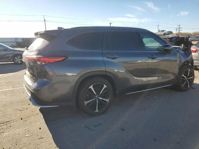 2021 TOYOTA HIGHLANDER XSE  