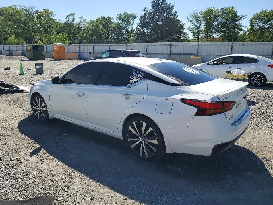 2021 NISSAN ALTIMA SR  