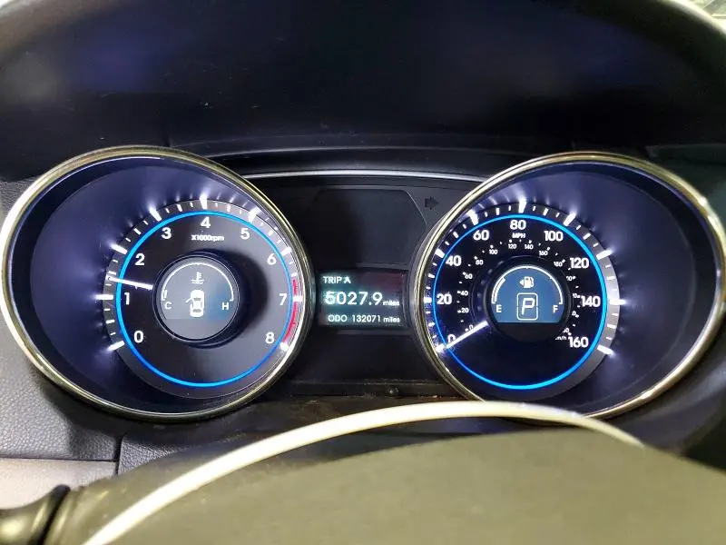 2012 HYUNDAI SONATA GLS  