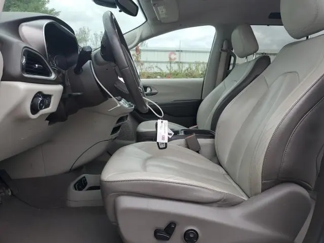 2017 CHRYSLER PACIFICA TOURING L  