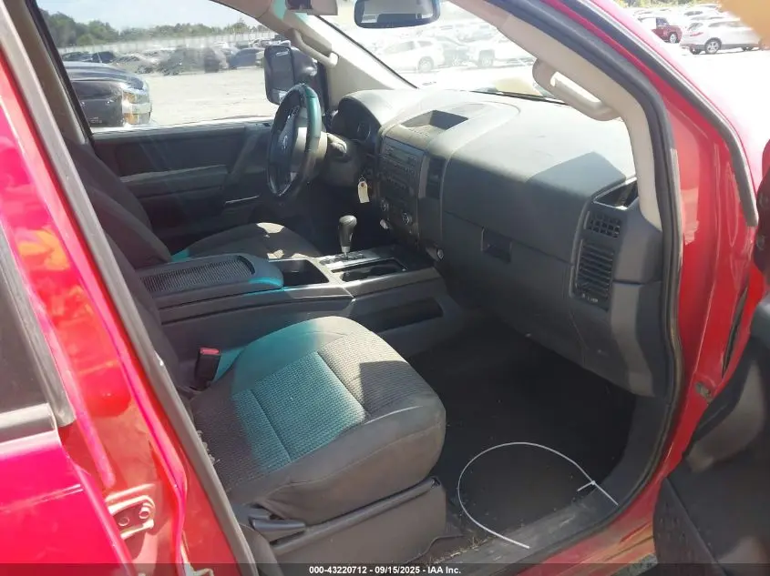 2012 NISSAN TITAN SV