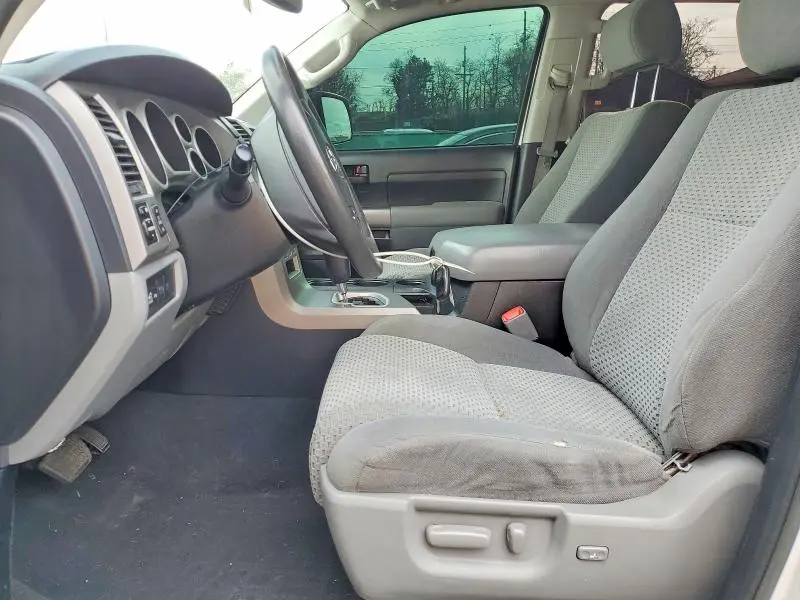 2013 TOYOTA TUNDRA CREWMAX SR5  