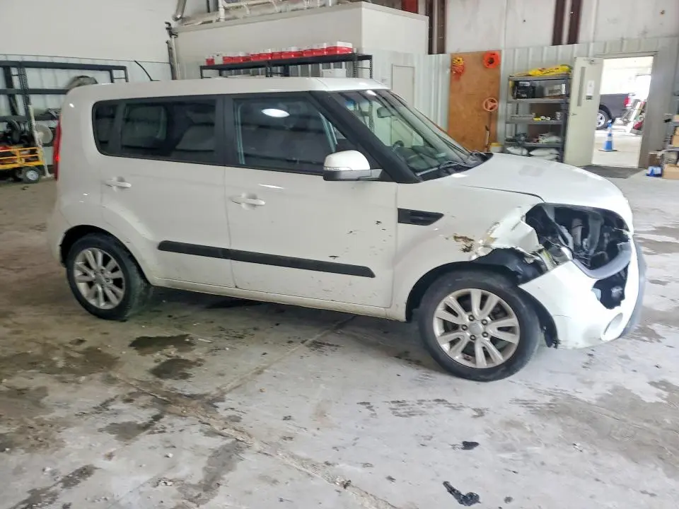 2012 KIA SOUL +  
