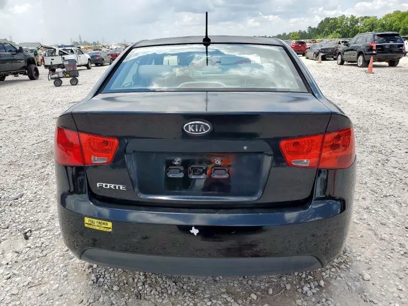 2012 KIA FORTE LX  