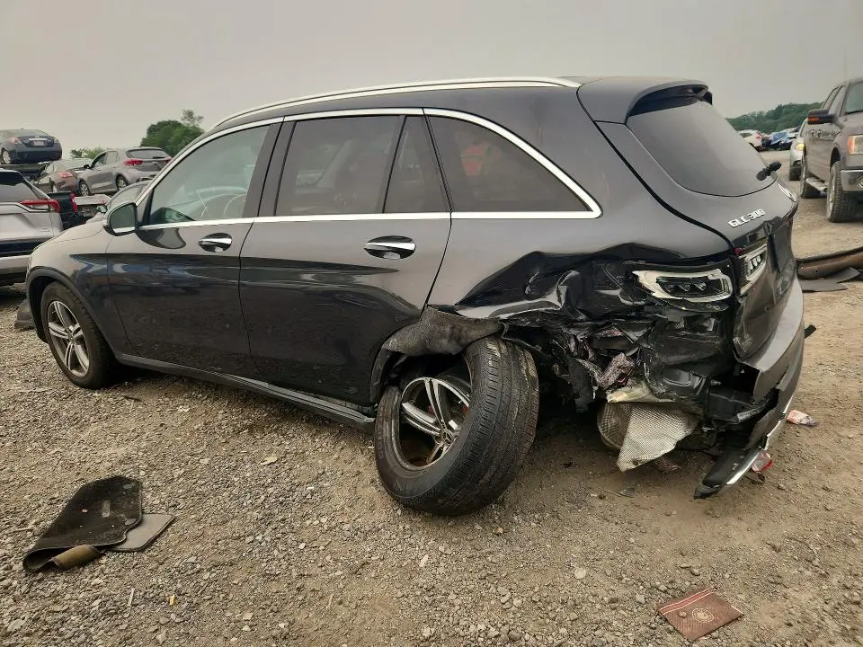 2021 MERCEDES-BENZ GLC 300 4MATIC  