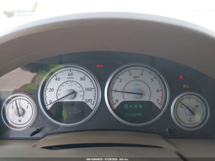 2010 CHRYSLER TOWN & COUNTRY NEW LX