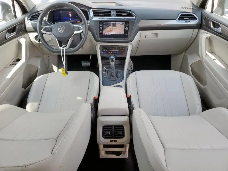 2022 VOLKSWAGEN TIGUAN SE  