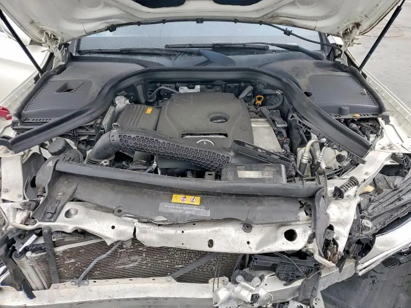 2019 MERCEDES-BENZ GLC 300  