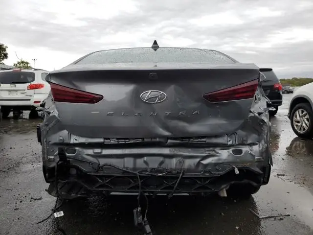 2019 HYUNDAI ELANTRA SEL  
