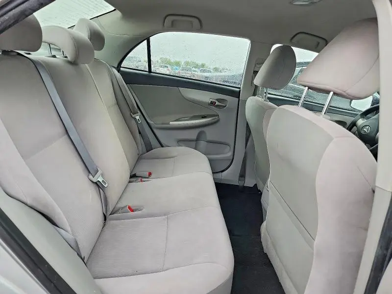 2011 TOYOTA COROLLA LE  