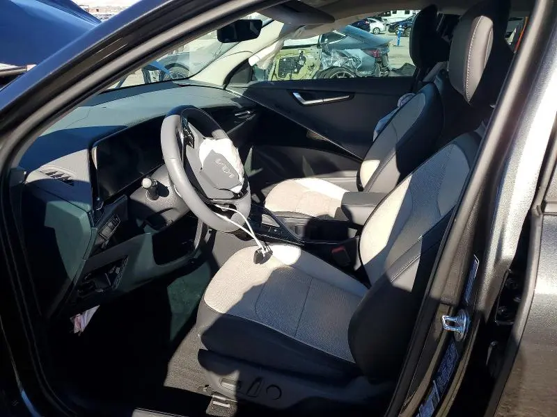 2025 KIA NIRO SX  