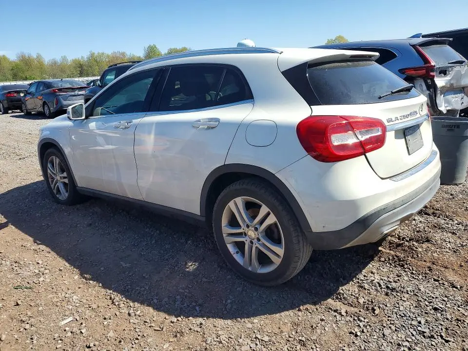 2016 MERCEDES-BENZ GLA 250  