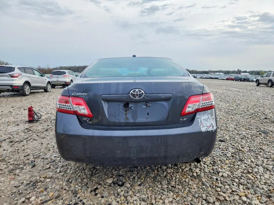 2011 TOYOTA CAMRY LE  