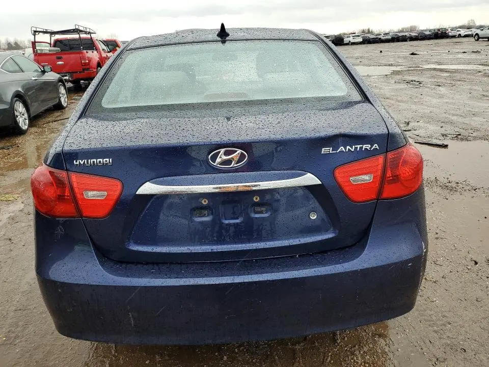 2010 HYUNDAI ELANTRA SE  