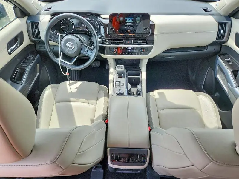 2022 NISSAN PATHFINDER SL  