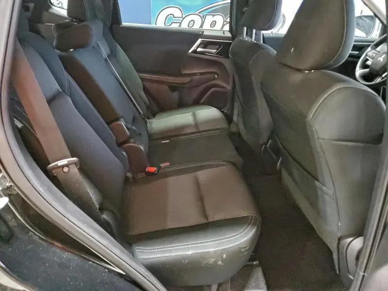 2024 MITSUBISHI OUTLANDER ES  