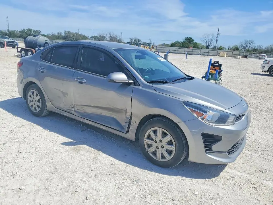 2022 KIA RIO S  
