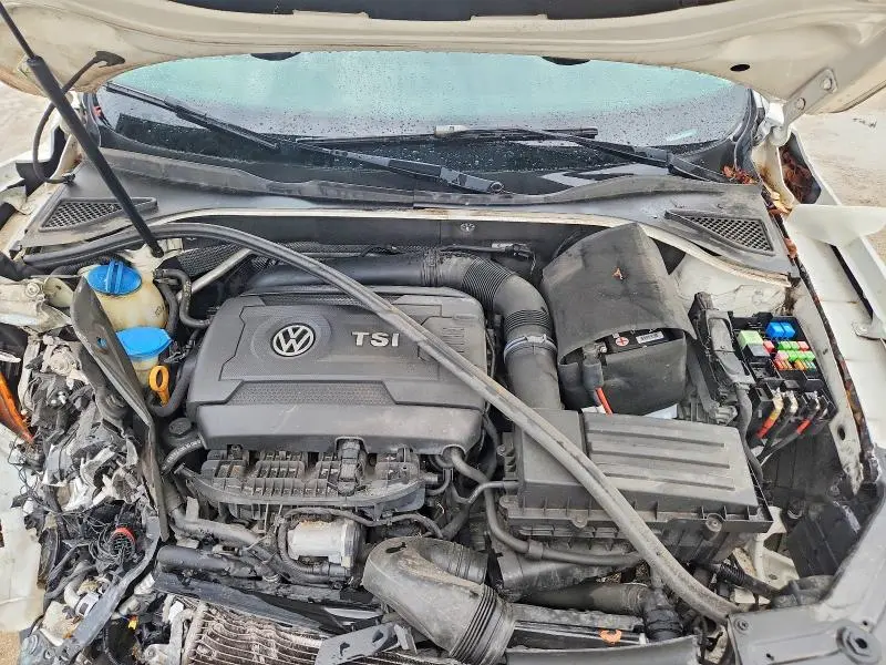 2015 VOLKSWAGEN PASSAT S  