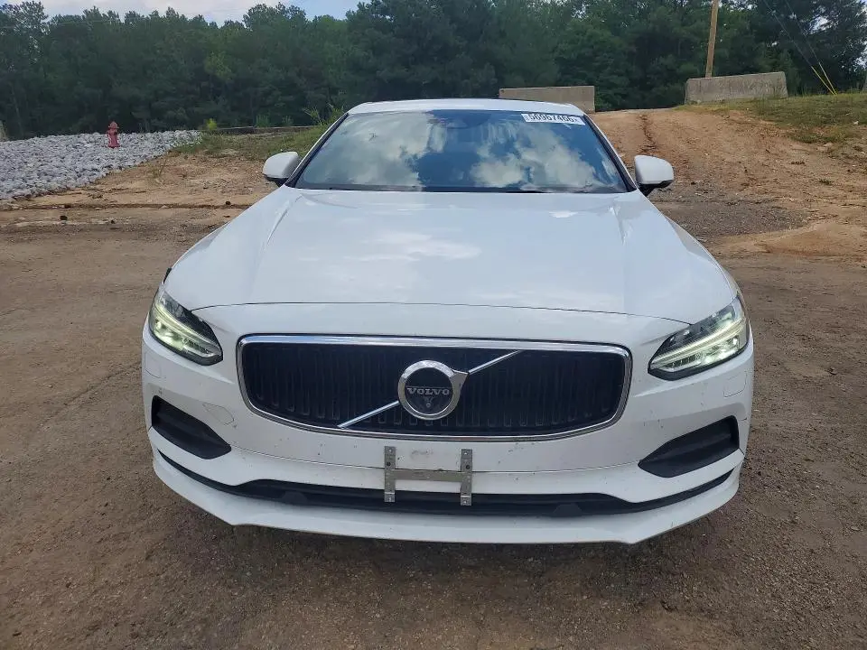 2018 VOLVO S90 T5 MOMENTUM  