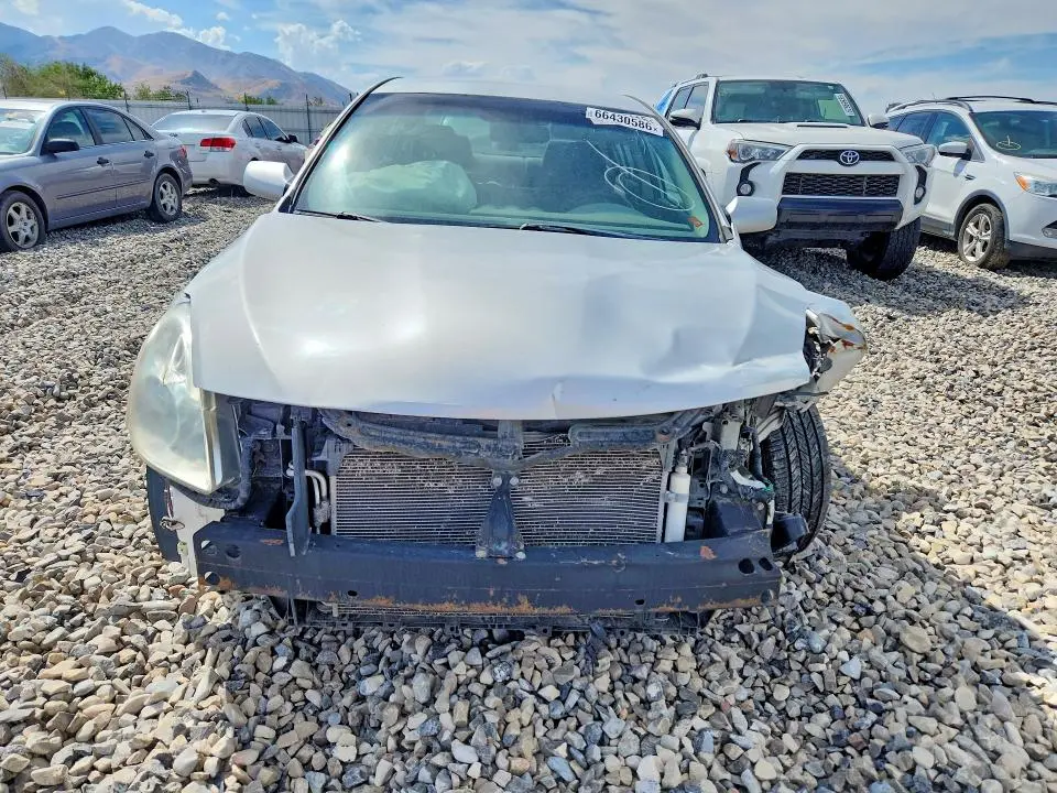 2011 NISSAN ALTIMA BASE  