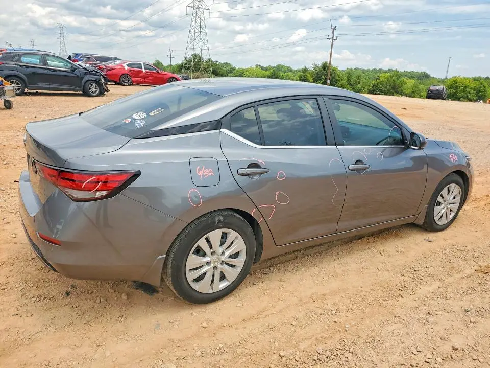 2022 NISSAN SENTRA S  