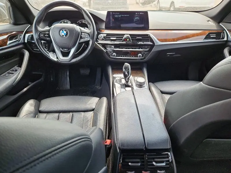 2017 BMW 530 XI  