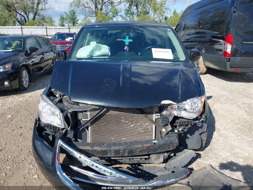 2016 CHRYSLER TOWN & COUNTRY TOURING